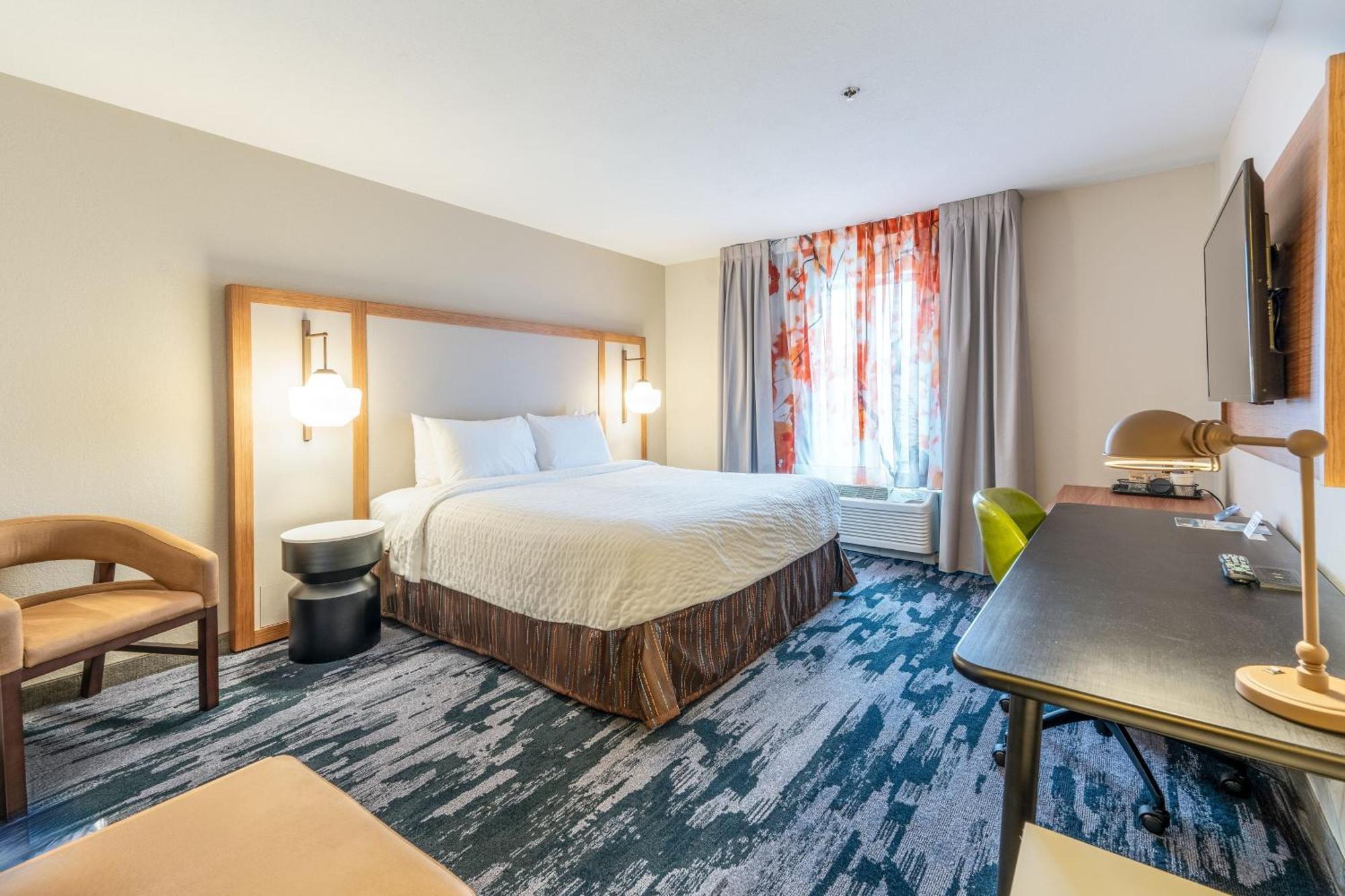 Fairfield Inn & Suites Фредериксберг Экстерьер фото
